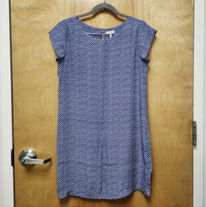 Joie Size M Round Neck Short Cap Sleeve 100% Silk Shift style Dress Blue White